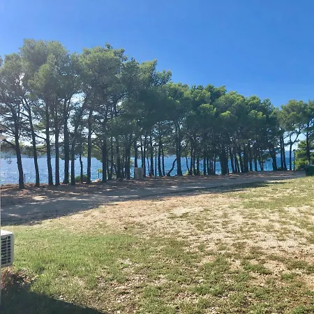 Kamp Dole - Navores Feriepark Živogošće