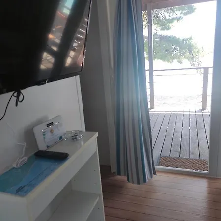 Prázdninový areál Kamp Dole - Navores Živogošće