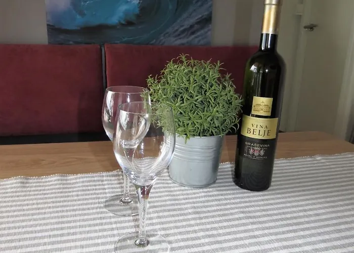 Kamp Dole - Navores * Živogošće